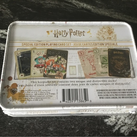 Harry Potter Wizarding World Special Edition Two Deck Playing Cards Set Tin NIB - Picture 3 of 4